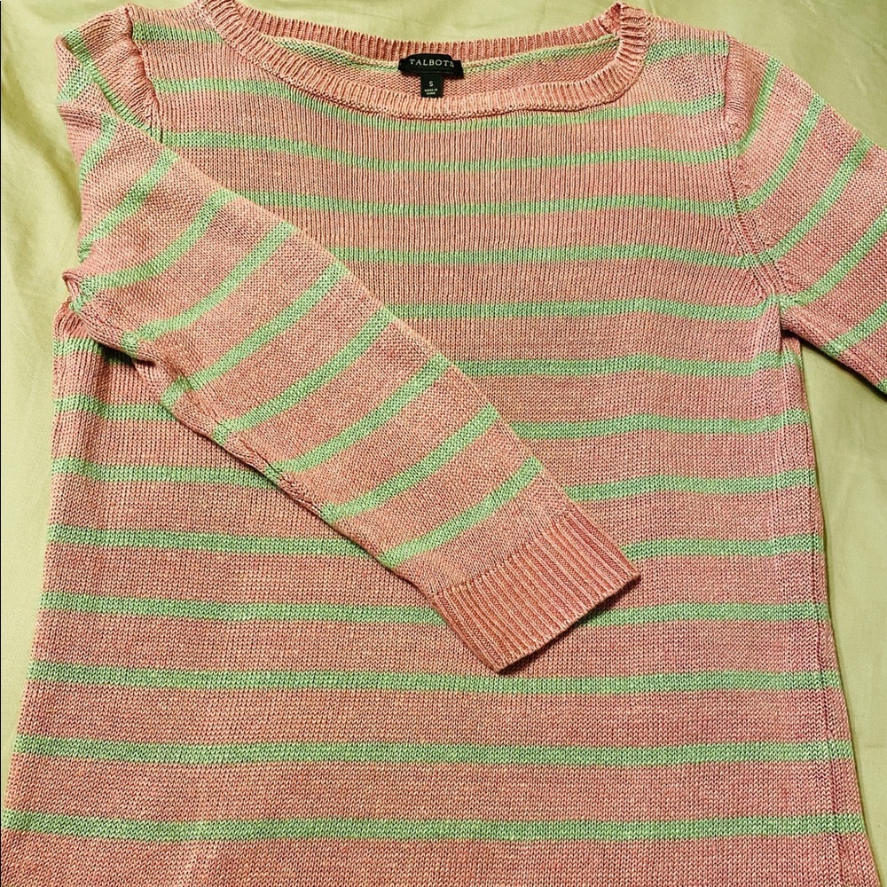 like new Women’s Talbots sweater